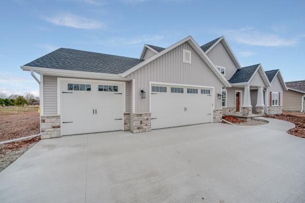 Cost of Concrete Driveway Pouring in Huntington Station
