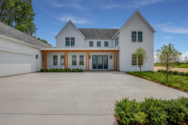 Cost of Concrete Driveway Service in Huntington Station