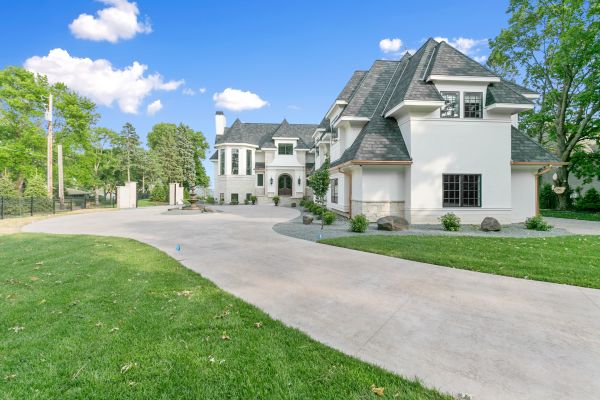 Cost of Concrete Driveway Installation in Huntington Station