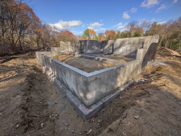 Cost of Foundation Wall Pouring in Huntington Station