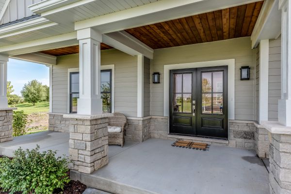 Cost of Concrete Porch Construction in Huntington Station