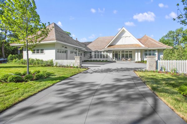 Cost of Driveway Concreting in Huntington Station