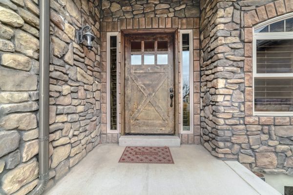 Cost of Cement Porch Construction in Huntington Station