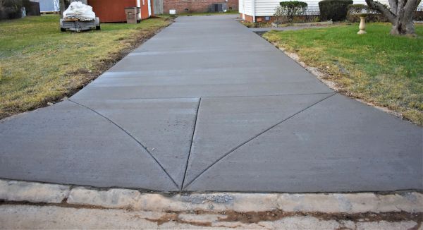Cost of Apron Pouring in Huntington Station