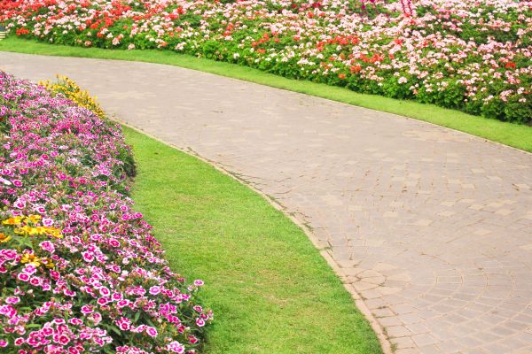 Cost of Concrete Walkway Service in Huntington Station