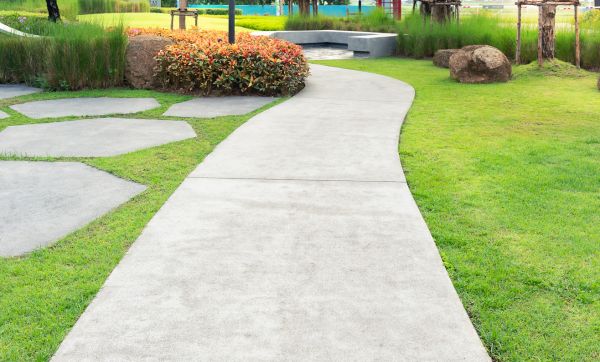 Cost of Concrete Sidewalk Installation in Huntington Station